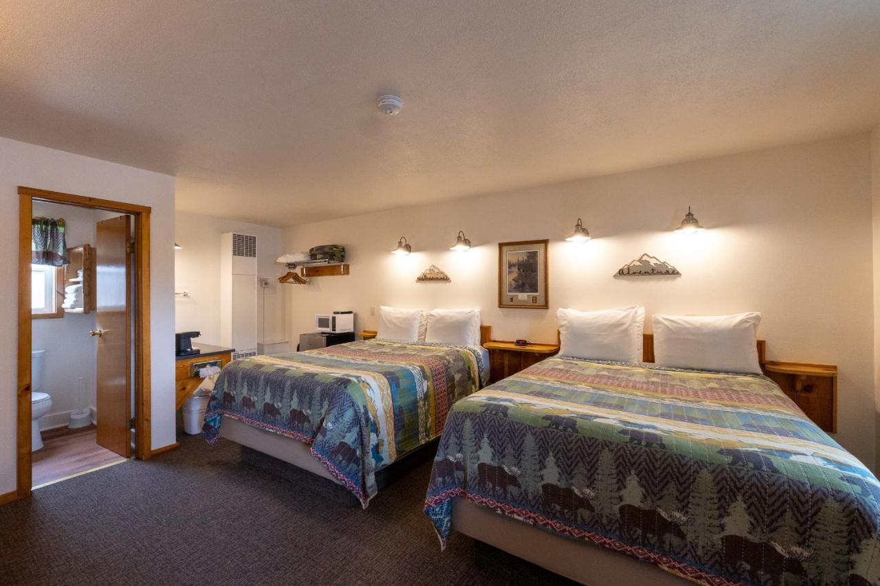 Elk Horn Lodge Cooke City Exterior photo